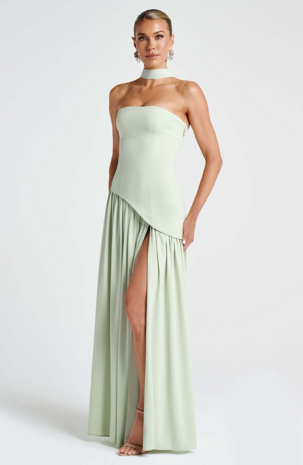 Beatriz - Vestido Largo Sofisticado