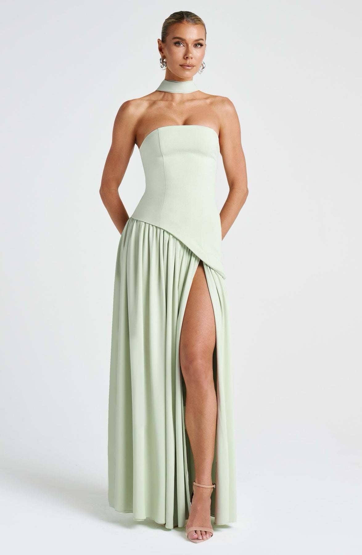 Beatriz - Vestido Largo Sofisticado