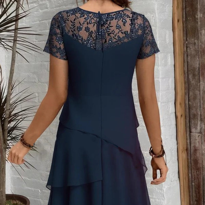 Clarissa - Vestido Midi Clásico